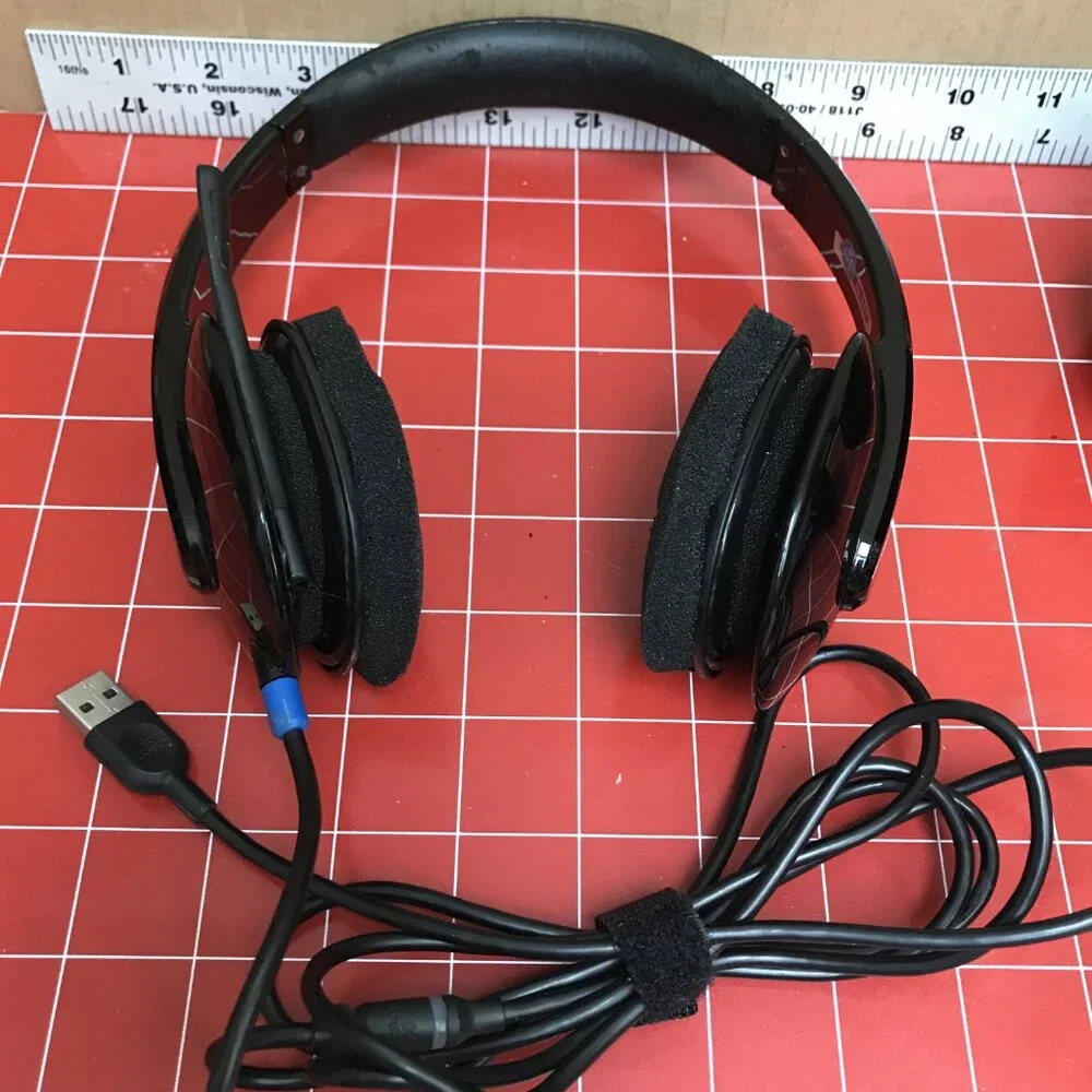 2 Logitech H540 USB Headsets